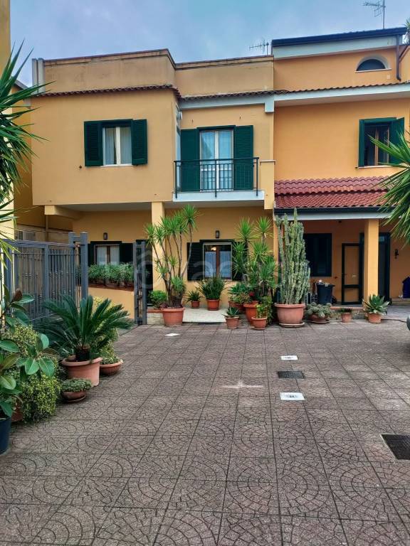 casa indipendente in vendita a Sarno
