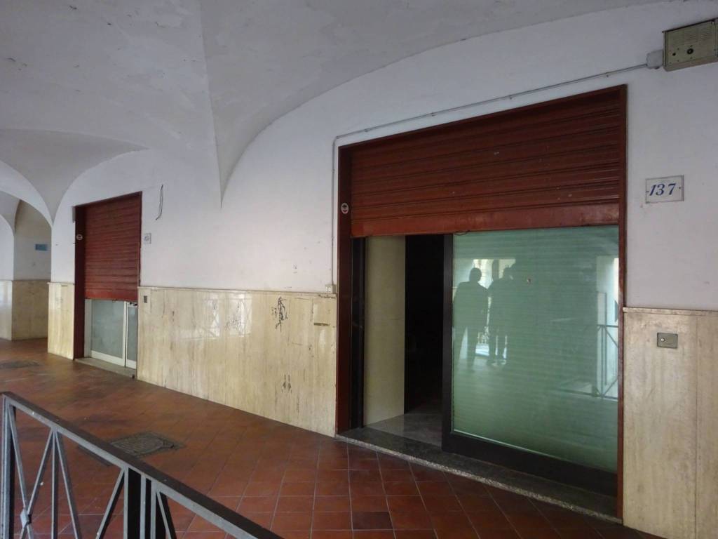 negozio in vendita a Sarno