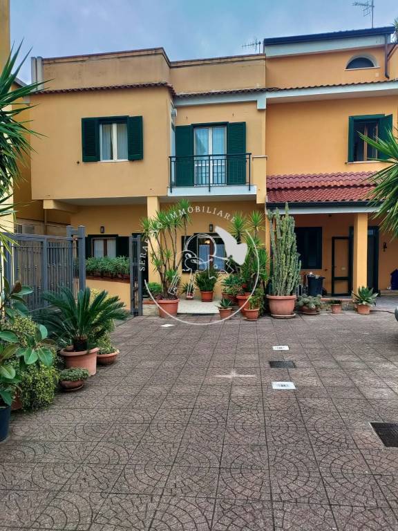 casa indipendente in vendita a Sarno