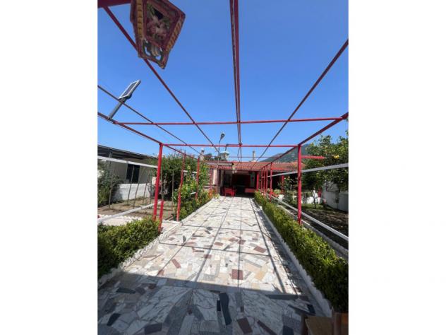 casa indipendente in vendita a Sarno