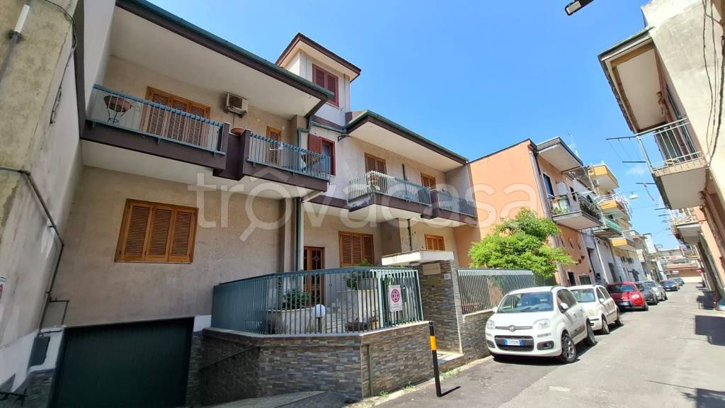 casa indipendente in vendita a Sarno