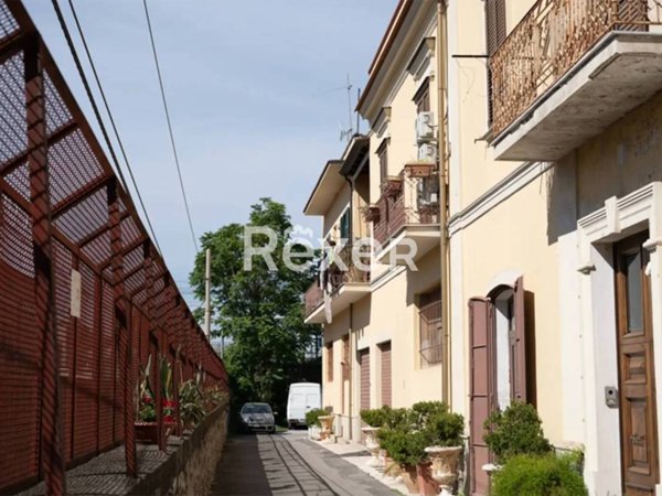 casa indipendente in vendita a Sarno