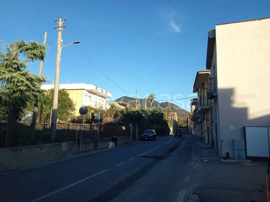 casa indipendente in vendita a Sarno