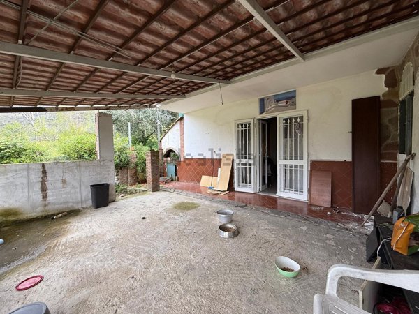 casa indipendente in vendita a Sarno
