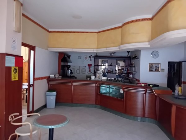 locale commerciale in vendita a Sarno