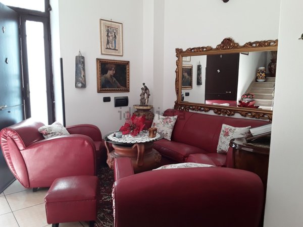 locale commerciale in vendita a Sarno