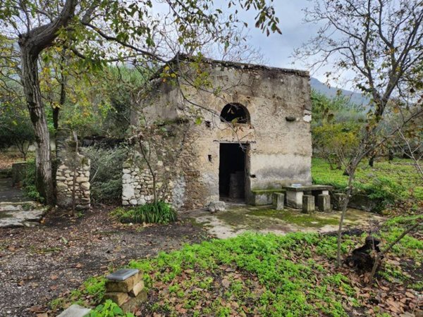 casa indipendente in vendita a Sarno