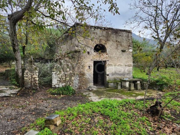 casa indipendente in vendita a Sarno