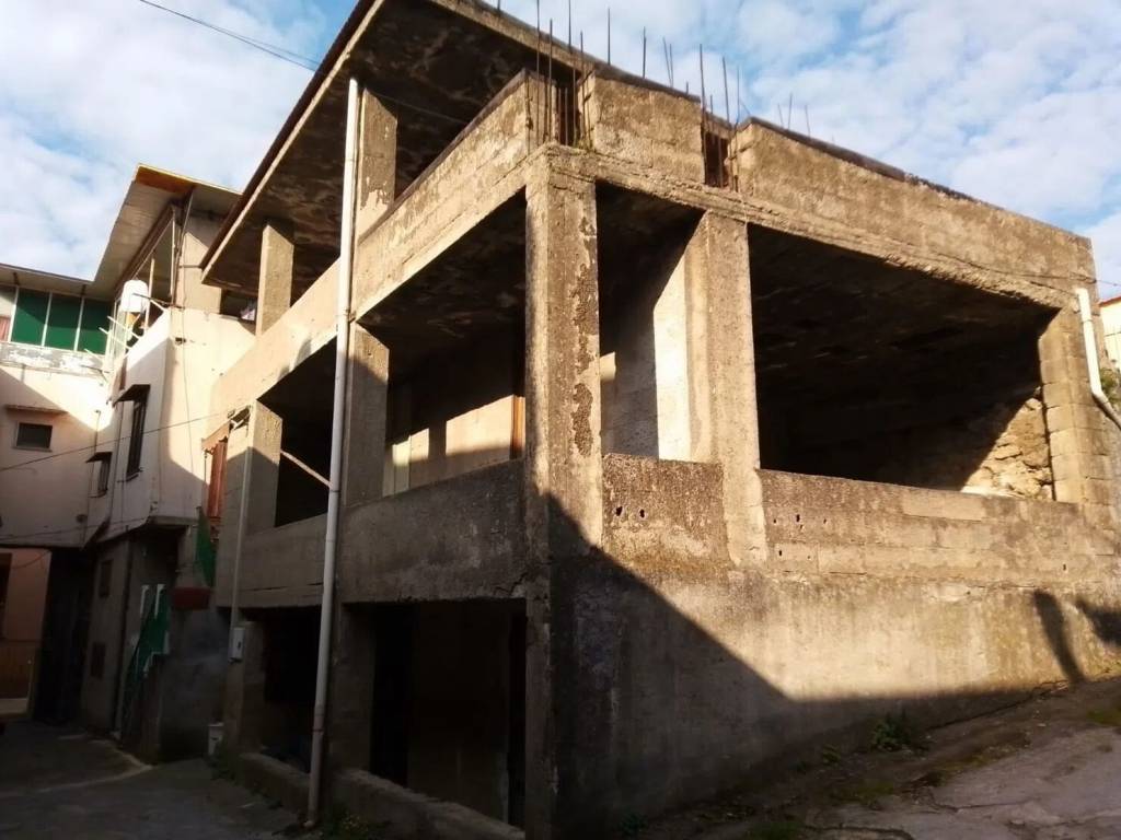 casa indipendente in vendita a Sarno