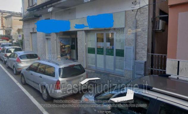 negozio in vendita a Sarno