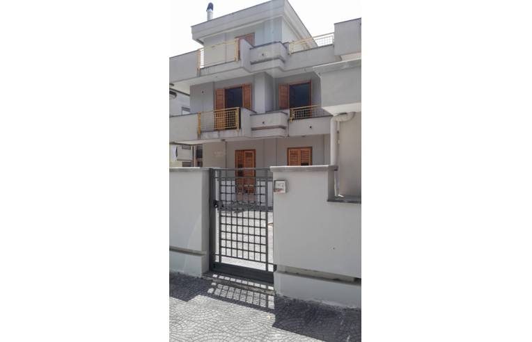 casa indipendente in vendita a Sarno