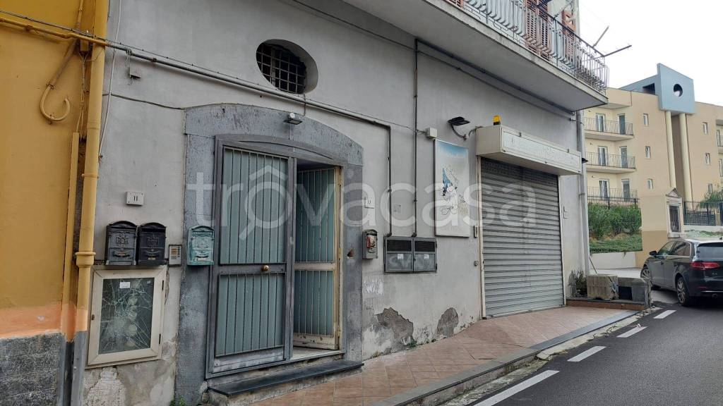 negozio in vendita a Sarno