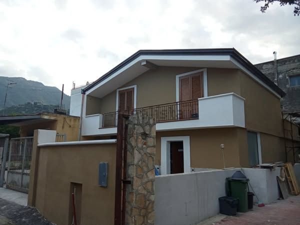 casa indipendente in vendita a Sarno
