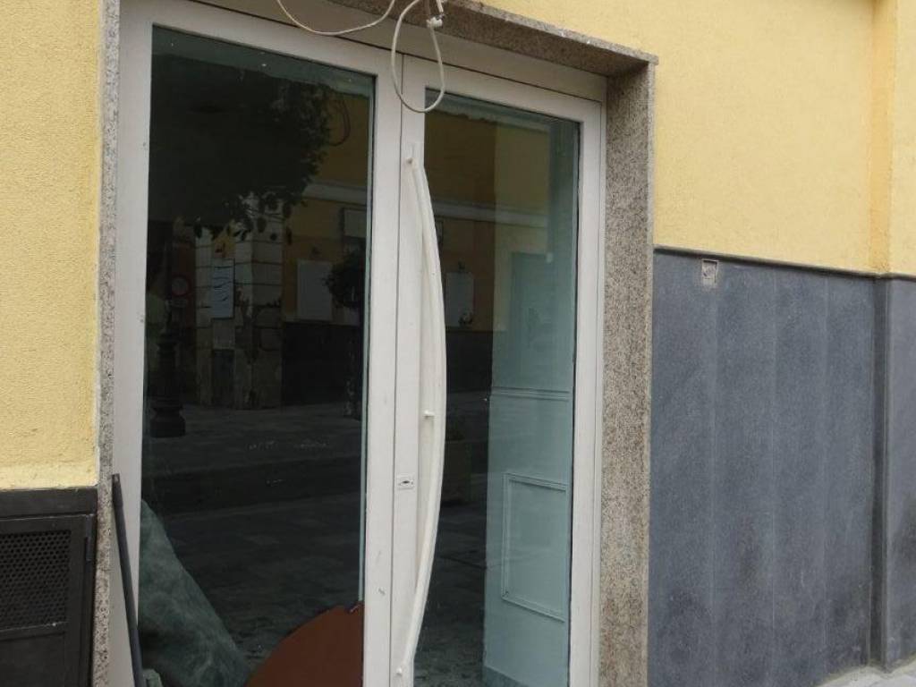 negozio in vendita a Sarno