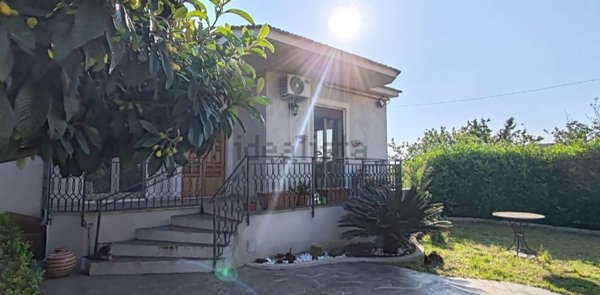 casa semindipendente in vendita a Sarno