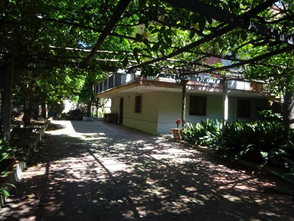 casa indipendente in vendita a Sarno