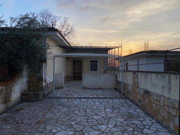 appartamento in vendita a Sarno in zona Episcopio