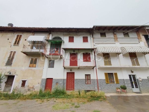casa indipendente in vendita a Clavesana
