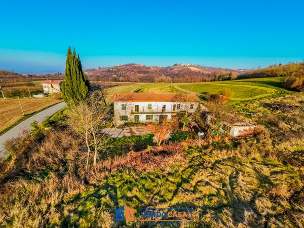 casa indipendente in vendita a Clavesana