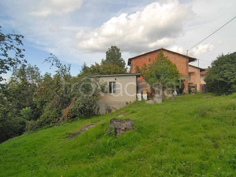 casale in vendita a Clavesana