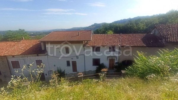 casa indipendente in vendita a Clavesana