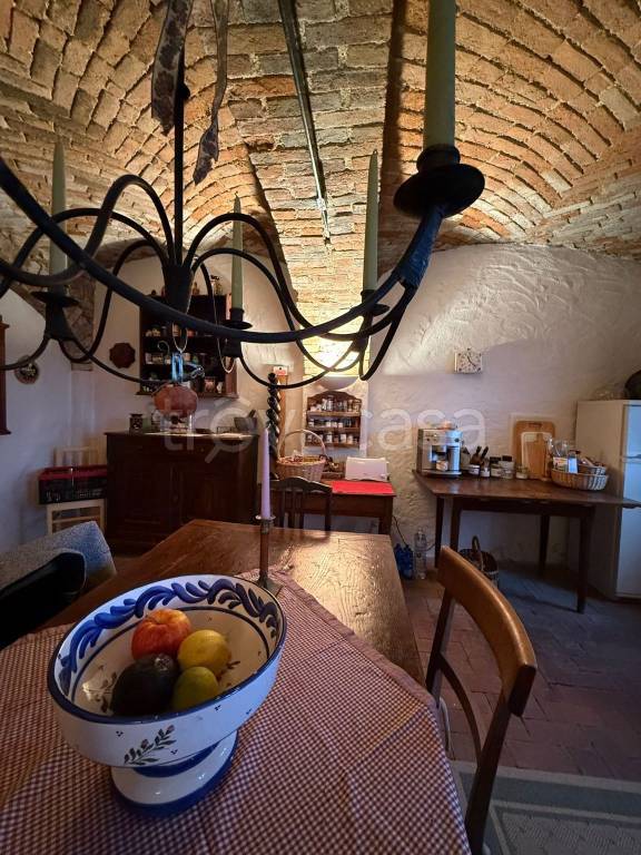 casa indipendente in vendita a Clavesana in zona Madonna della Neve