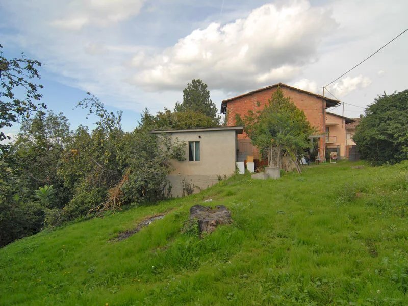 casa indipendente in vendita a Clavesana
