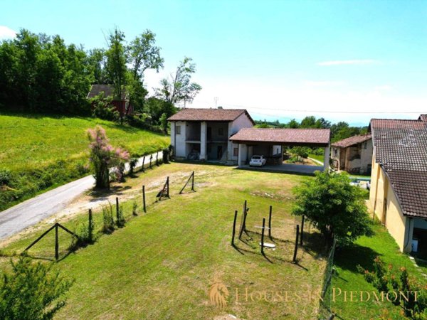 casa indipendente in vendita a Clavesana in zona Palazzetto