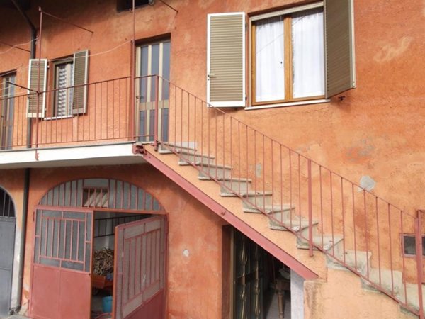 casa indipendente in vendita a Clavesana in zona Madonna della Neve