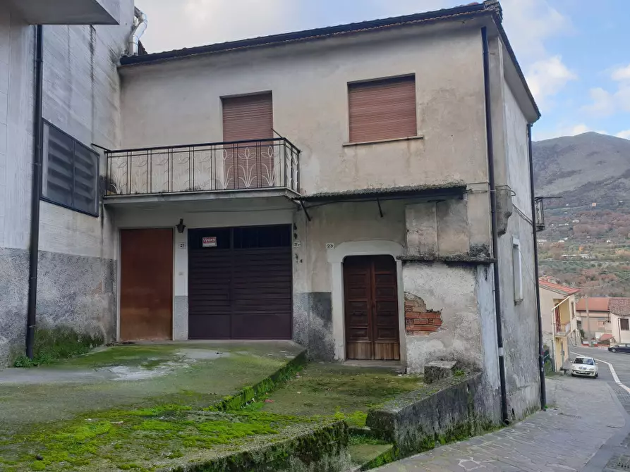 casa indipendente in vendita a Sassano