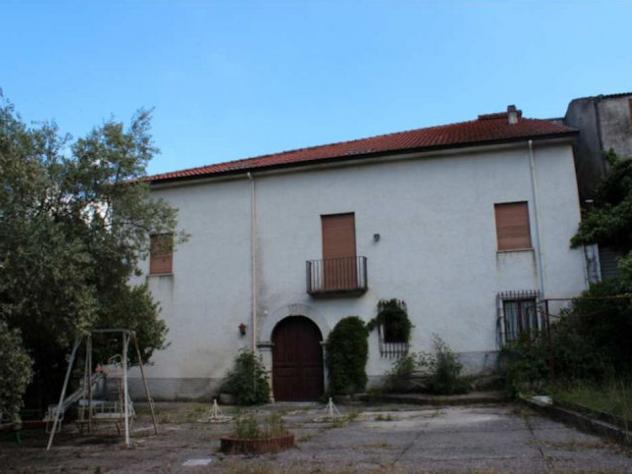 casa indipendente in vendita a Sassano