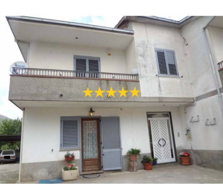 casa indipendente in vendita a Sassano
