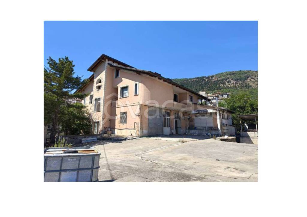 casa indipendente in vendita a Sassano