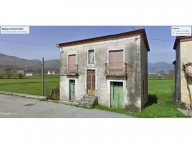 casa indipendente in vendita a Sassano in zona Santa Maria