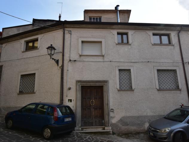 casa indipendente in vendita a Sassano