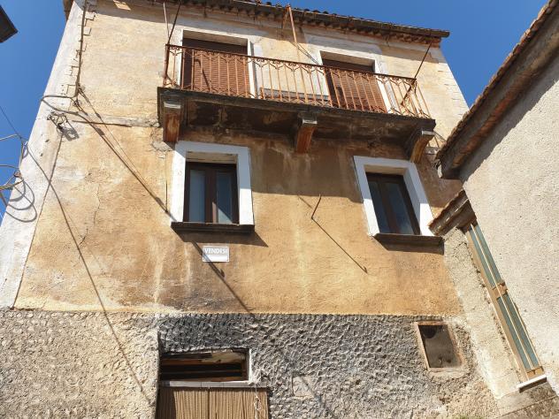 casa indipendente in vendita a Sassano