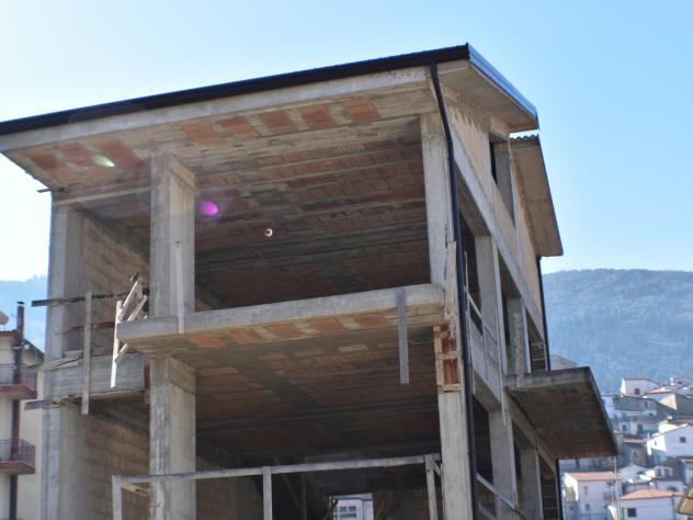 casa indipendente in vendita a Sassano