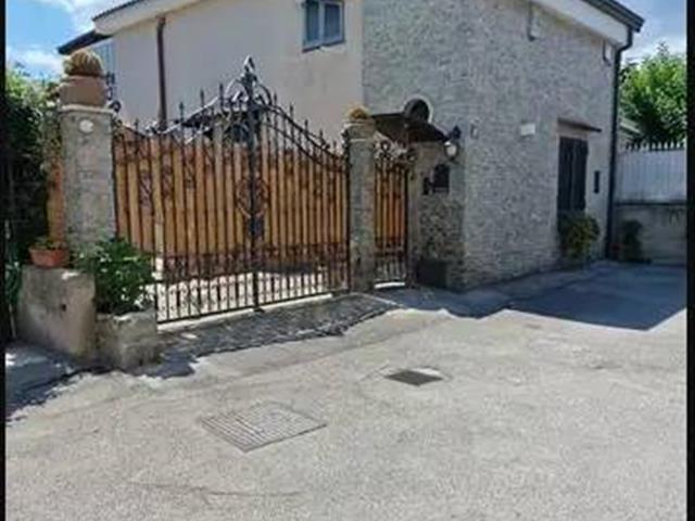 casa indipendente in vendita a Scafati