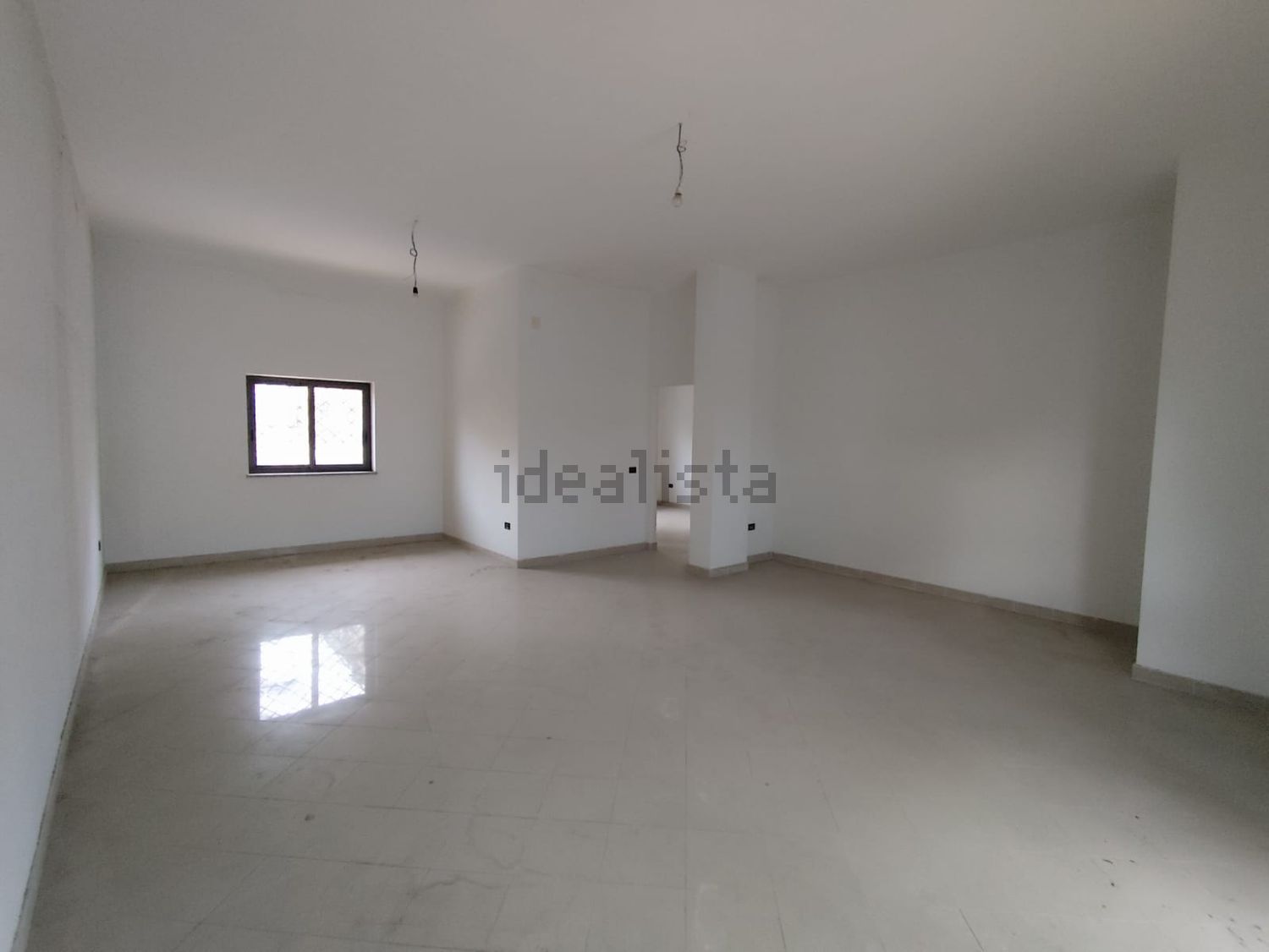 locale commerciale in vendita a Scafati