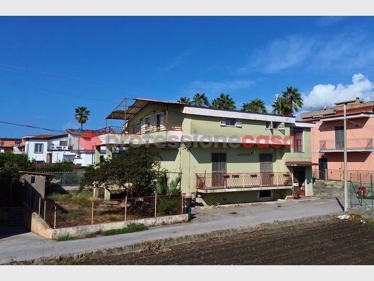 casa indipendente in vendita a Scafati in zona Centro Città