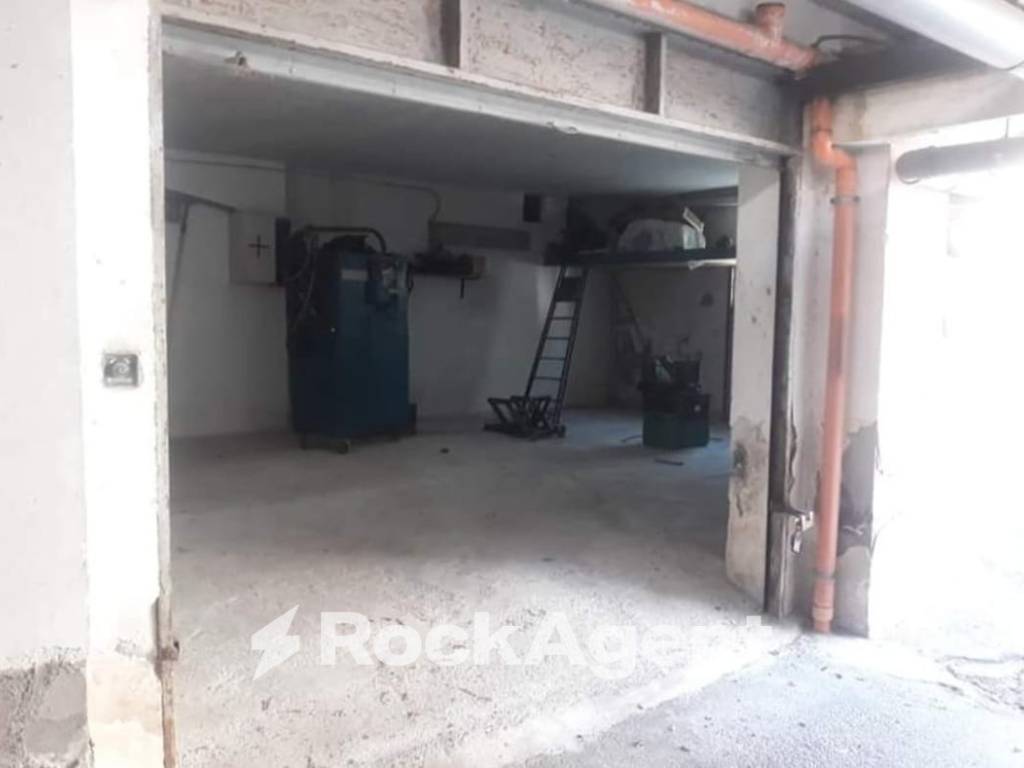negozio in vendita a Scafati in zona Centro Città