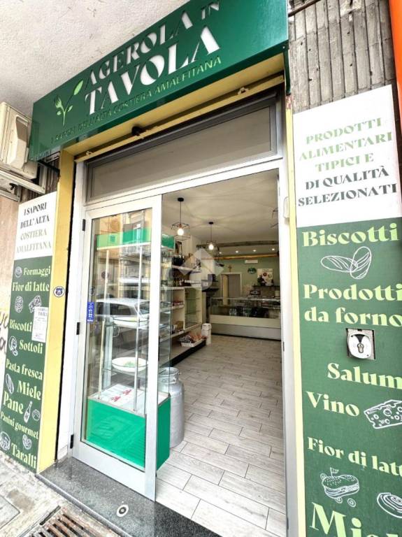 locale commerciale in vendita a Scafati in zona Centro Città