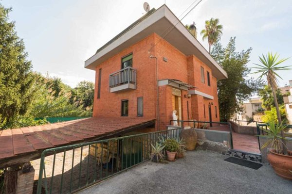 casa indipendente in vendita a Scafati in zona Centro Città