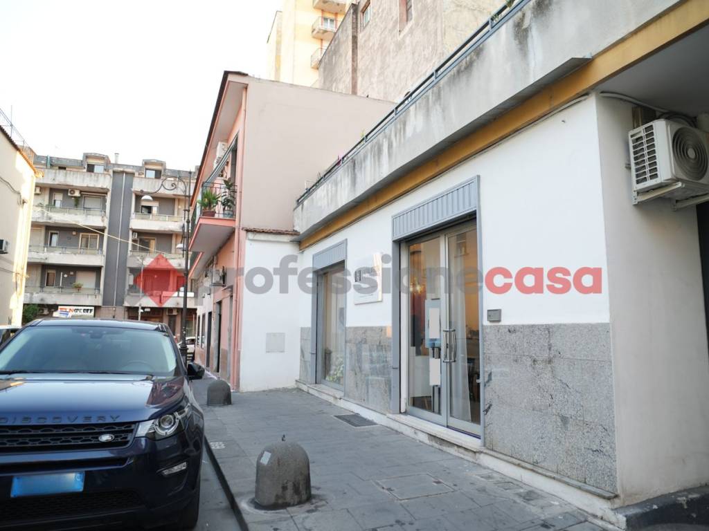 locale commerciale in vendita a Scafati in zona Centro Città