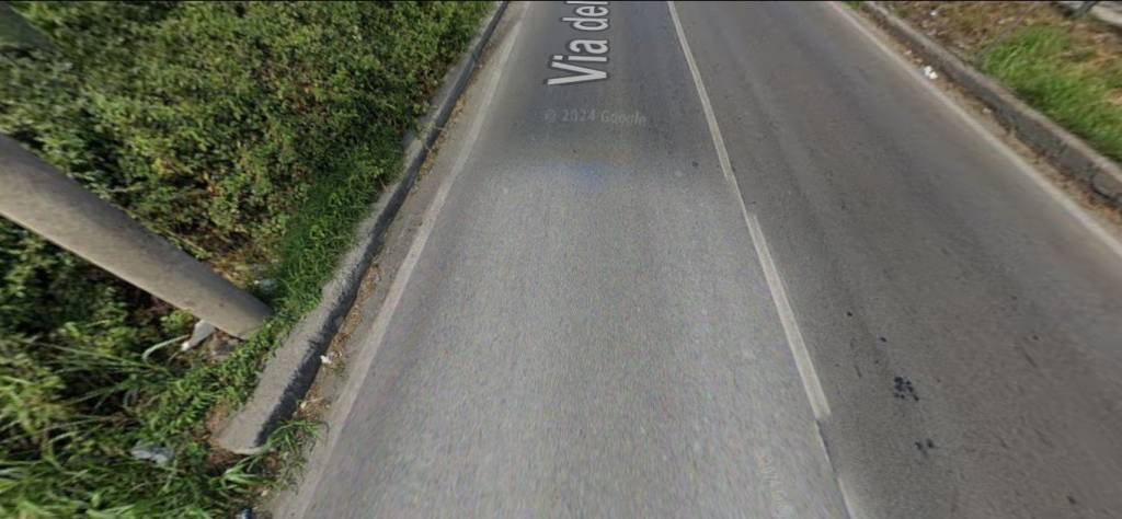 locale commerciale in vendita a Scafati