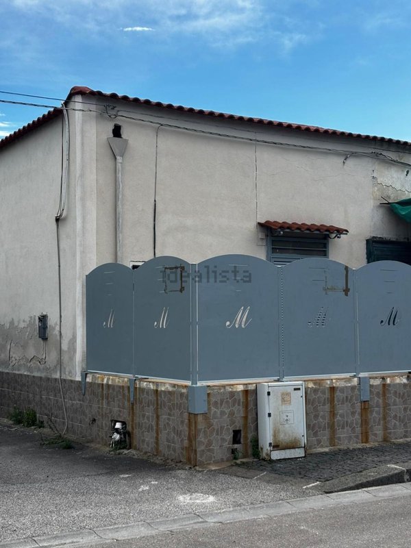 locale commerciale in vendita a Scafati