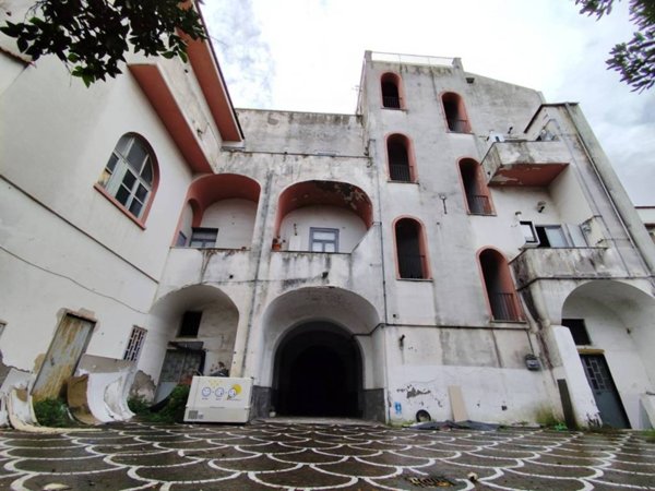 intera palazzina in vendita a Scafati