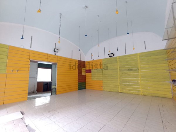 locale commerciale in vendita a Scafati in zona Centro Città