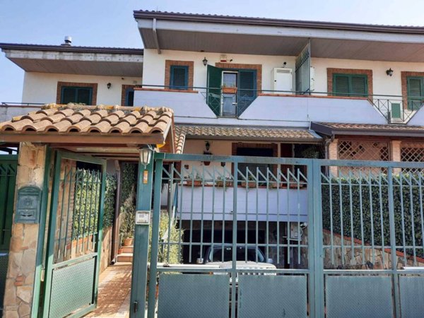 casa indipendente in vendita a Scafati