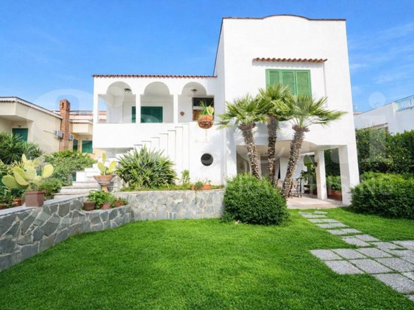 casa indipendente in vendita a Scafati in zona Centro Città